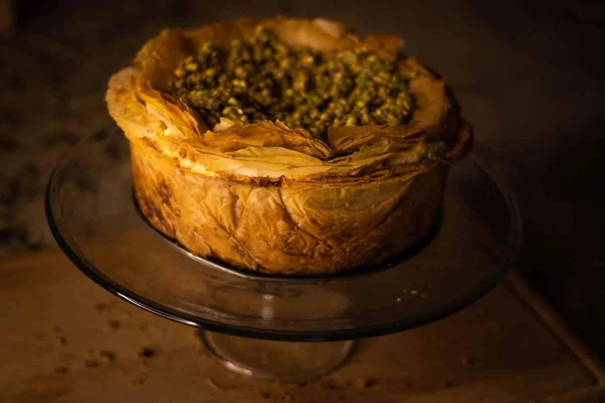Cheesecake baklava de masa madre con pistaches - Pan con Amour San Pedro