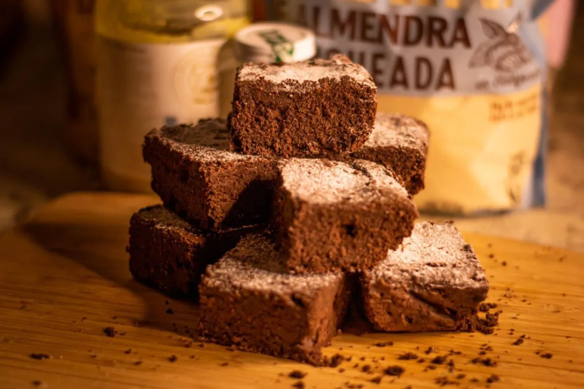 Brownies keto de masa madre con almendra en San Pedro Garza García