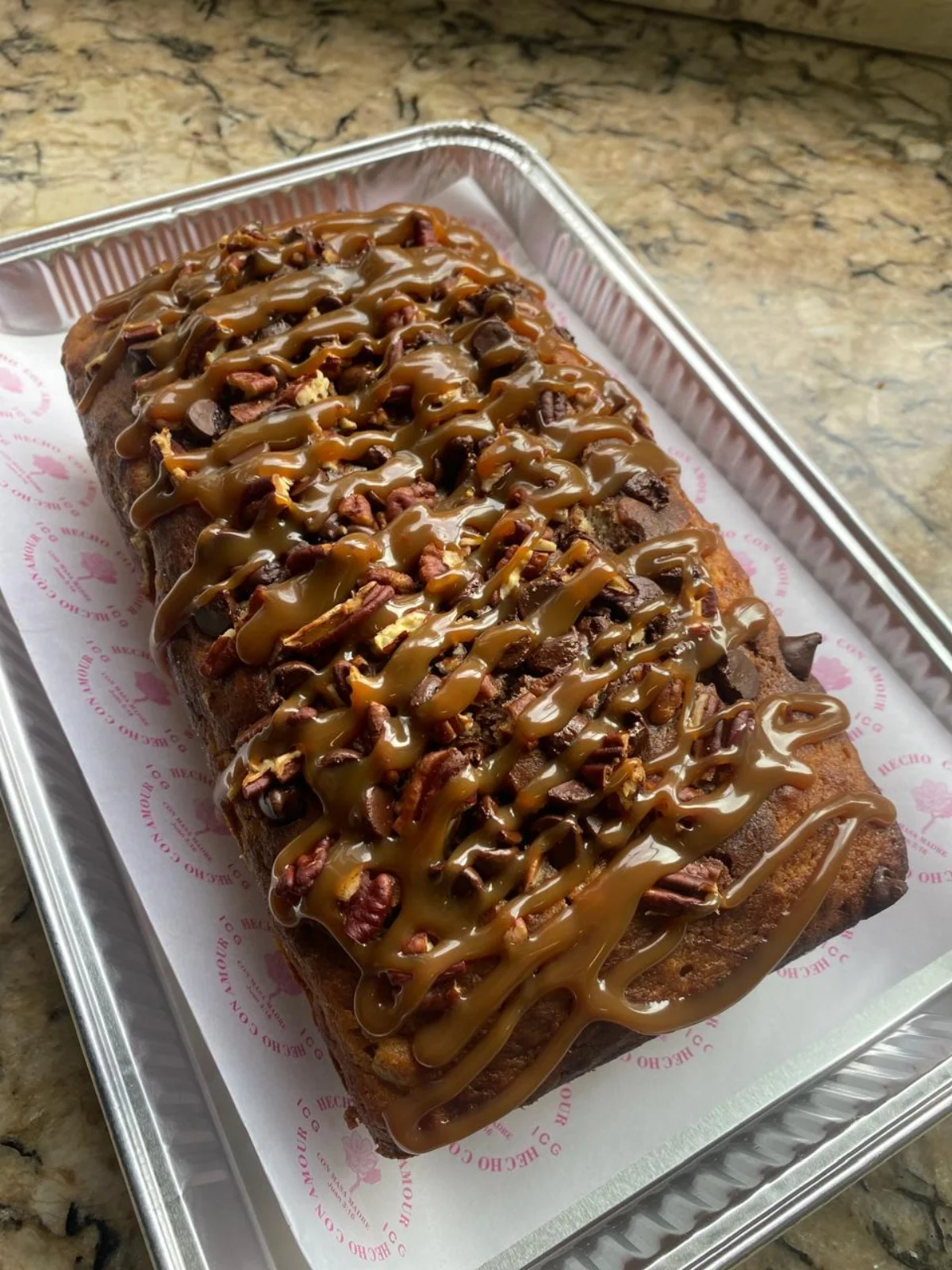 Panque de plátano con nuez, chocolate y cajeta - Pan con Amour